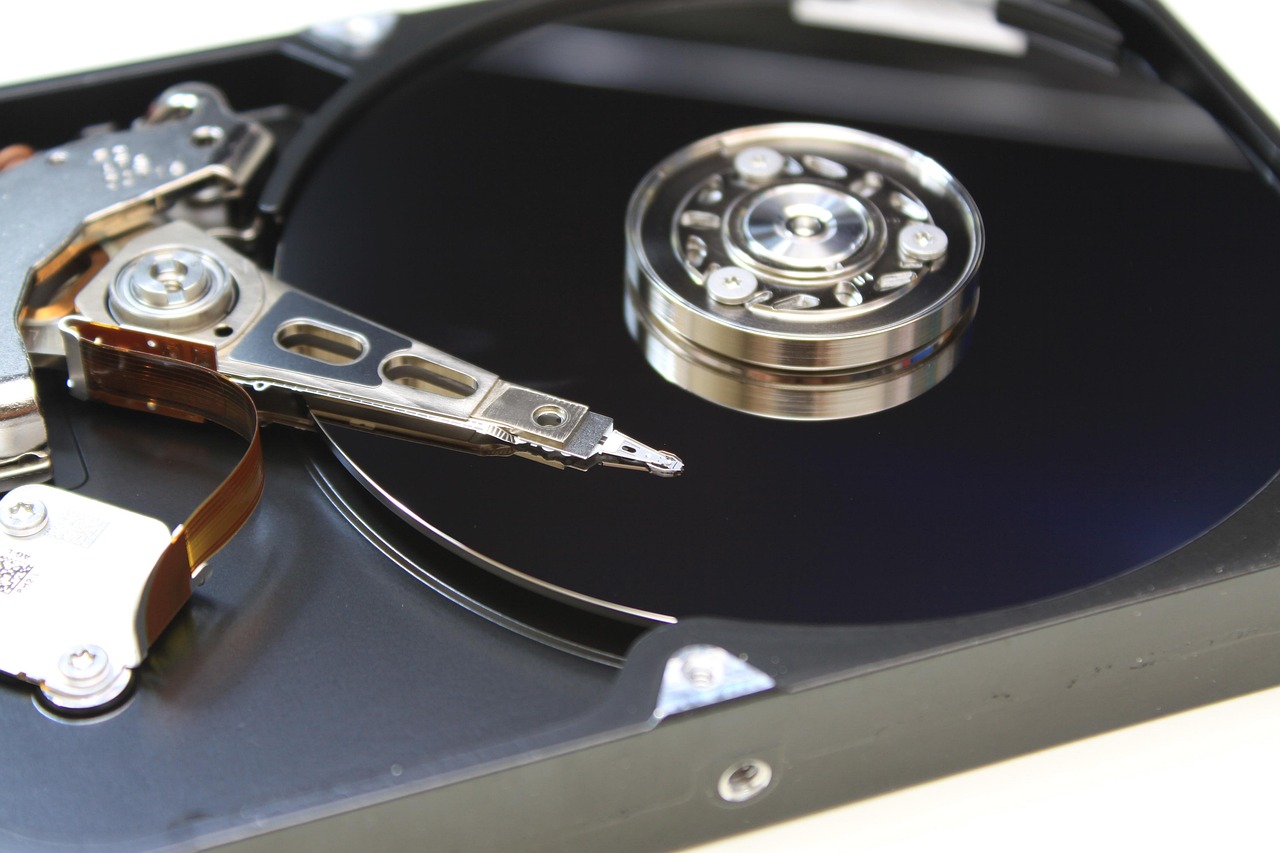 컴퓨터 하드디스크  HDD SSD M2 차이는 무엇일까??