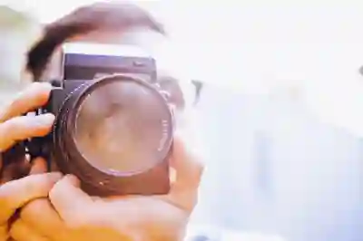 로모 토이 카메라와 로모그래피 액션 샘플러의 차이점 알아보기